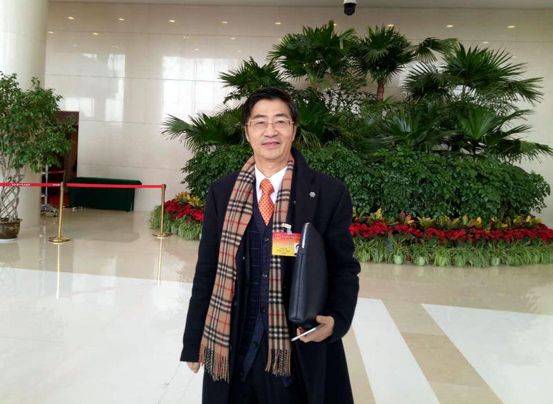 我眼中的 “中小企业贴心人”—— 记周德文主席